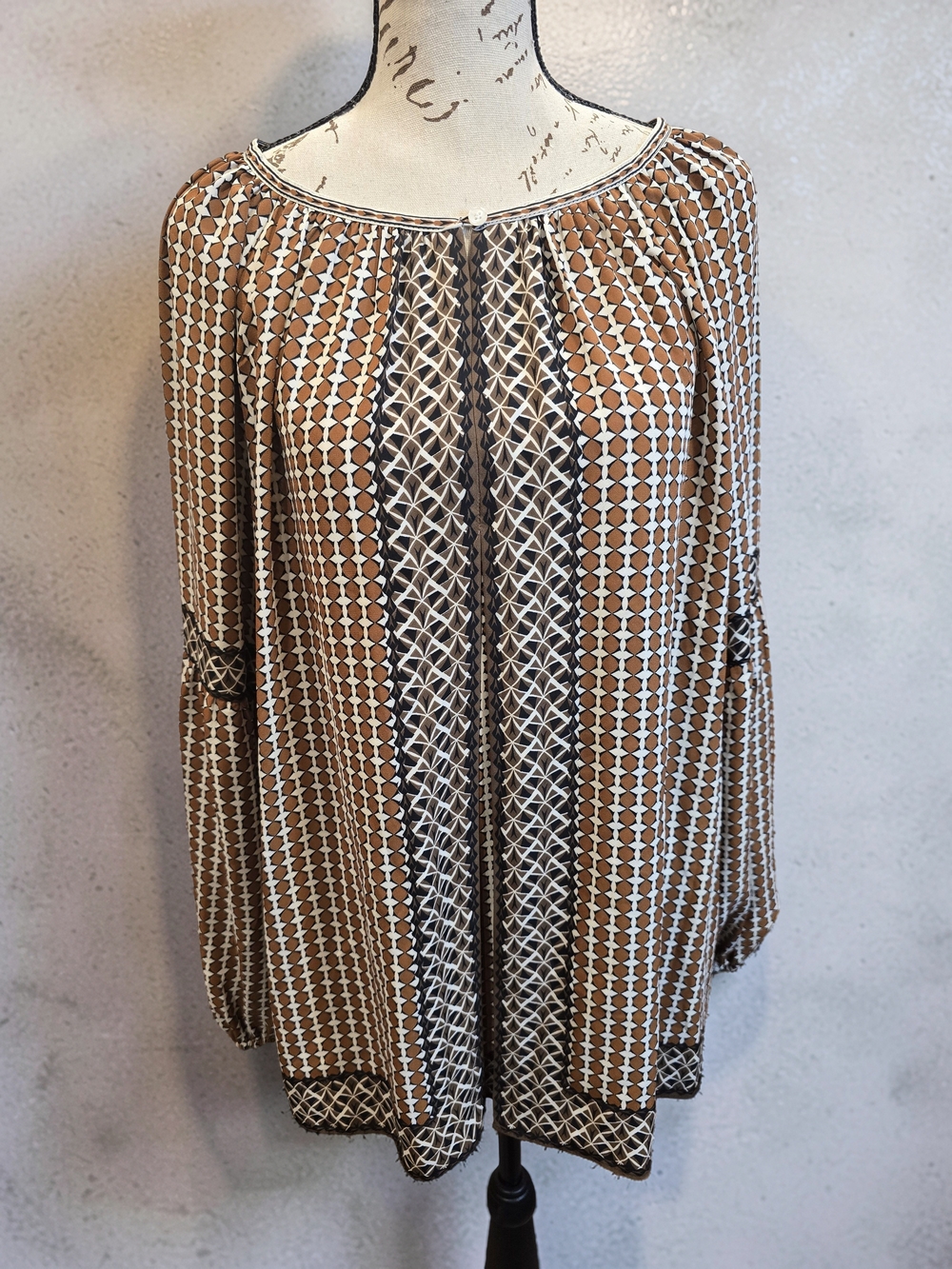 Max Studio Geometric Print Long Sleeve Pleated Blouse Size 2X